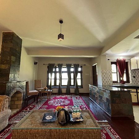 Kumaon Roop Resort Near Kainchi Dham Nainital Exteriér fotografie