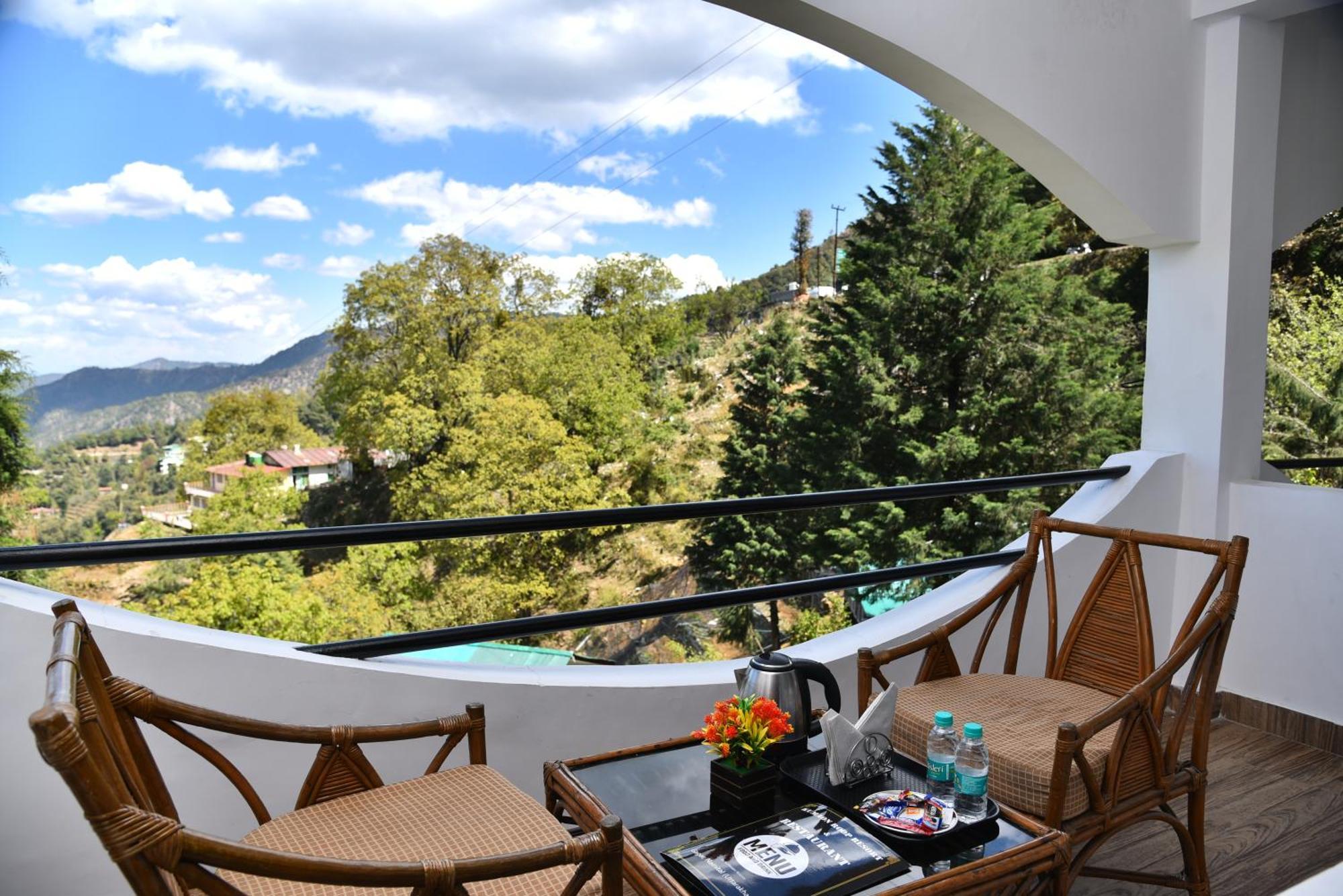 Kumaon Roop Resort Near Kainchi Dham Nainital Exteriér fotografie