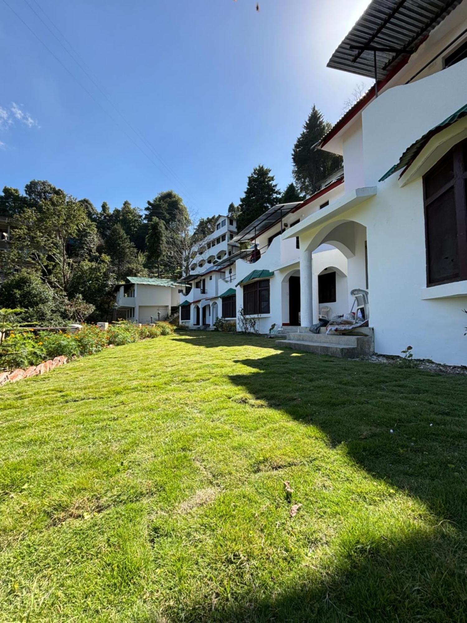 Kumaon Roop Resort Near Kainchi Dham Nainital Exteriér fotografie