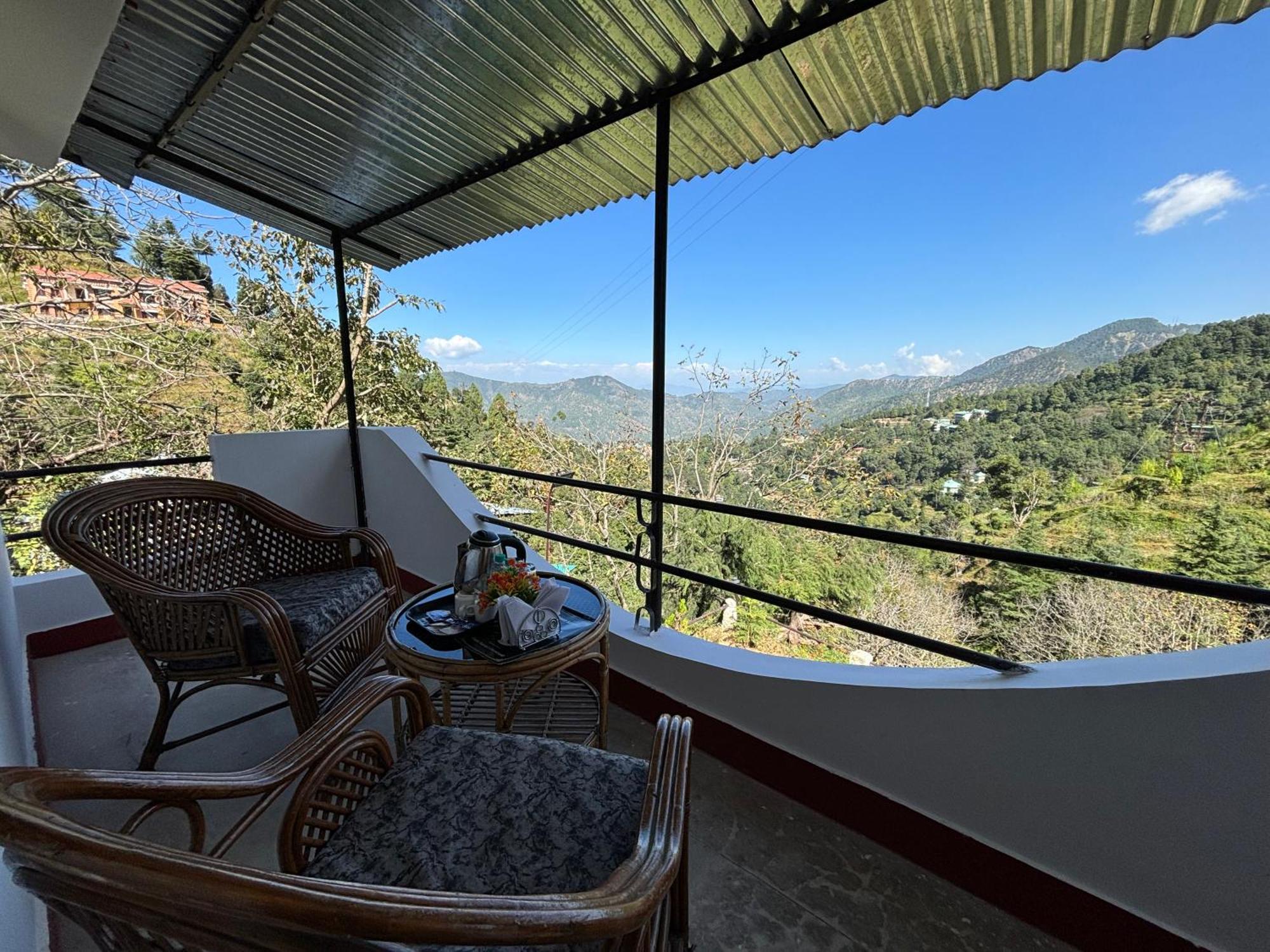 Kumaon Roop Resort Near Kainchi Dham Nainital Exteriér fotografie